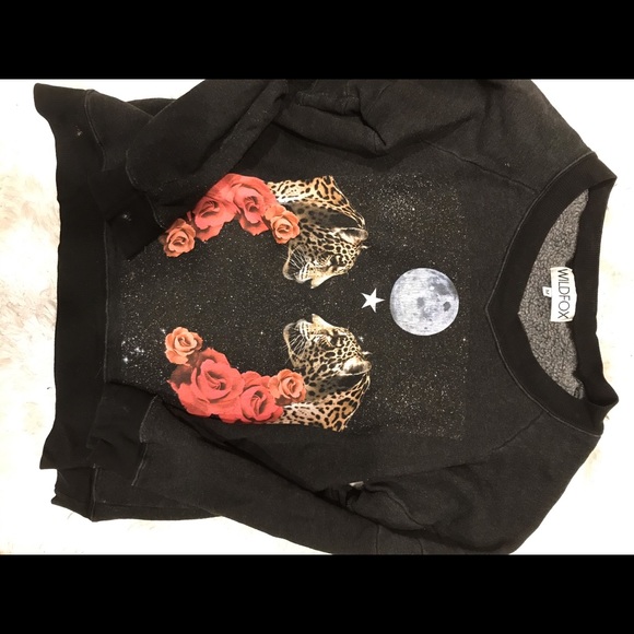 Wildfox Tops - Wild fox sweatshirt!